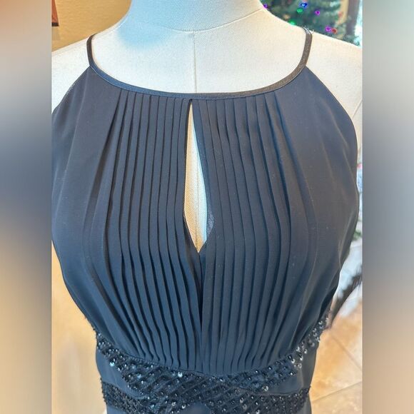 R&M Richards Black Evening Top Size 14 Sequined Sleeveless Chiffon Satin Top - Picture 5 of 16